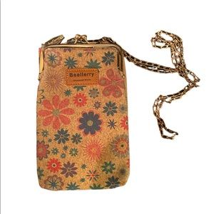 Crossbody cellphone wallet